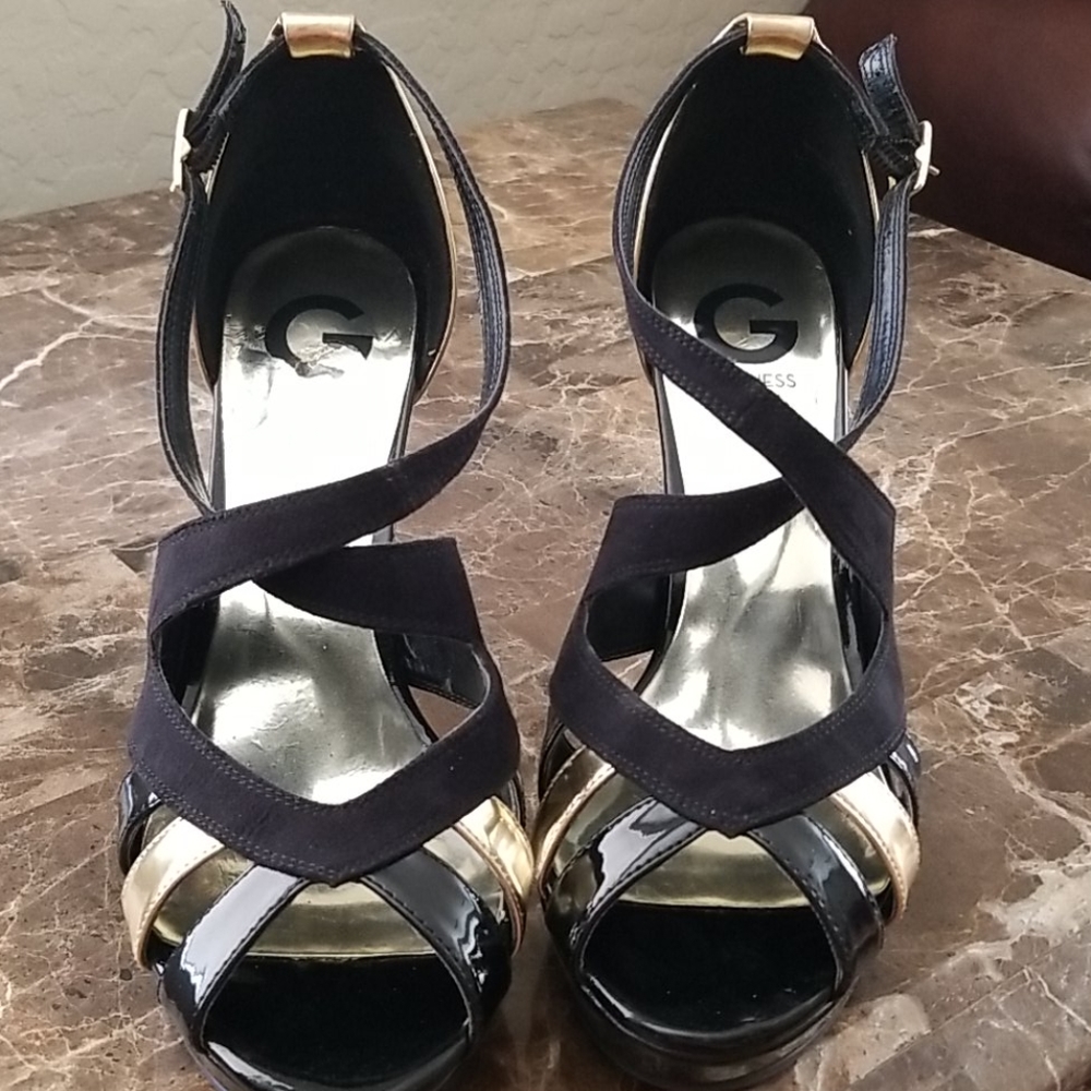 NWOT G by Guess open toe heels